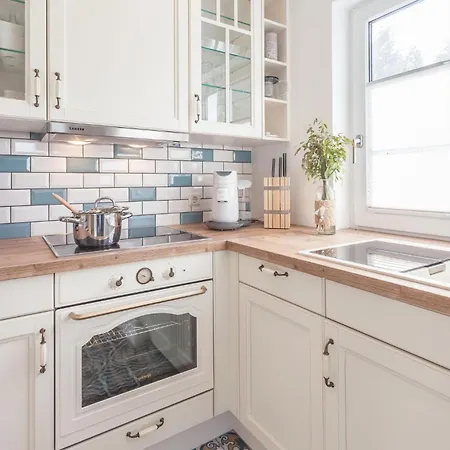 Feriehus Ferienhaus, Ostseebad Sellin, Ruegen, Faehrhaus,